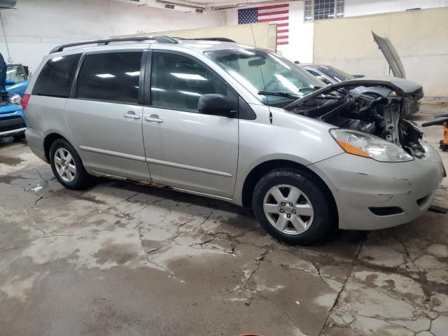 2008 Toyota Sienna CE