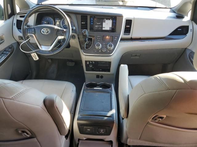 2015 Toyota Sienna XLE