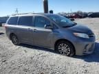 2020 Toyota Sienna XLE