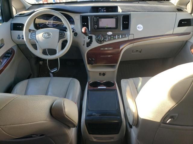 2012 Toyota Sienna XLE