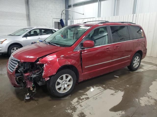 2010 Chrysler Town & Country Touring