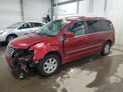 Vehiculos salvage en venta de Copart Cleveland: 2010 Chrysler Town & Country Touring