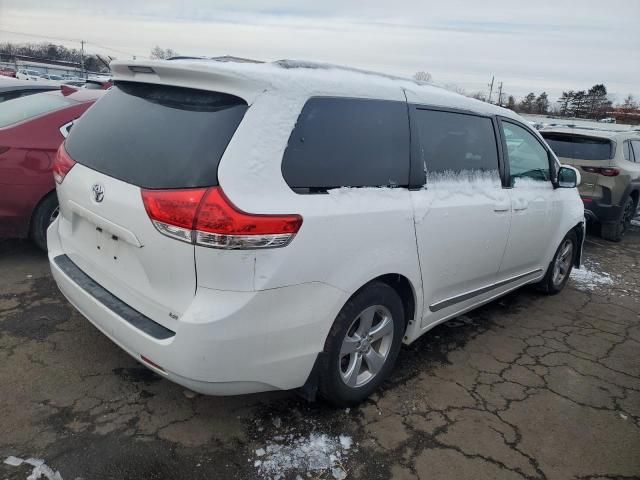 2013 Toyota Sienna LE