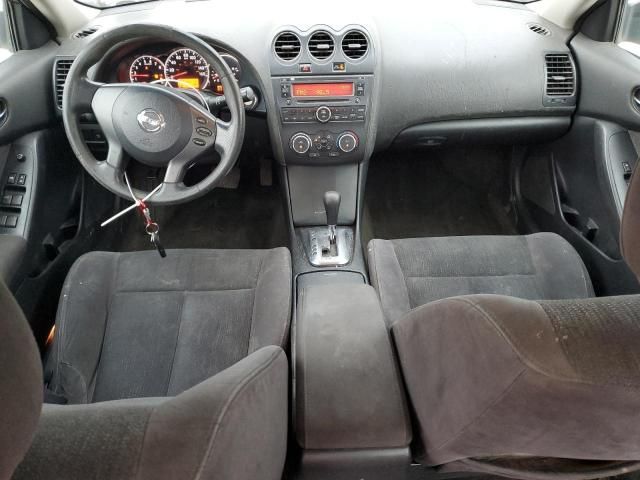 2010 Nissan Altima Base