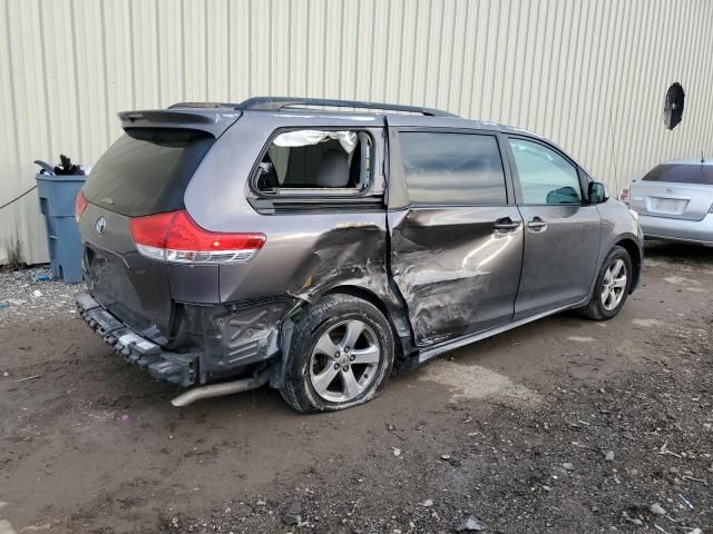 2013 Toyota Sienna LE