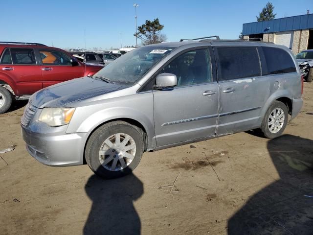 2016 Chrysler Town & Country Touring