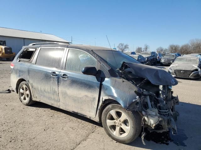 2011 Toyota Sienna LE