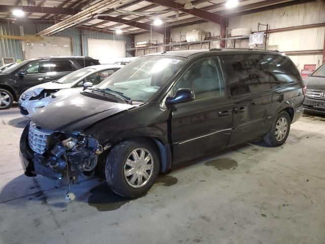 2006 Chrysler Town & Country Limited