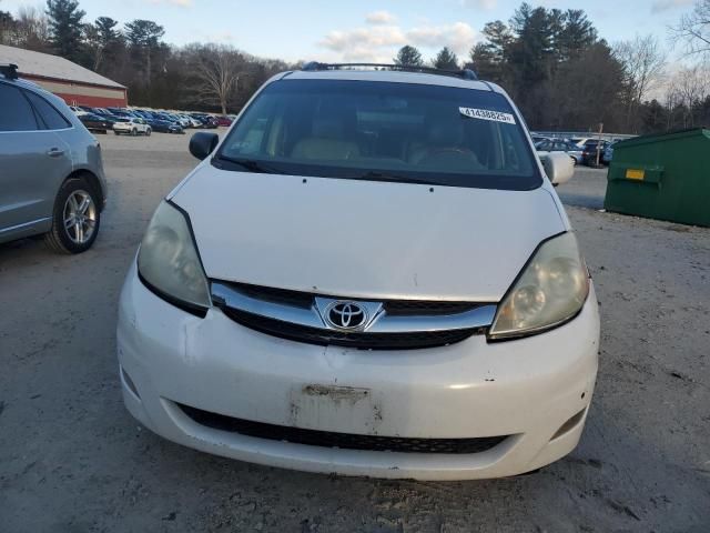 2008 Toyota Sienna XLE