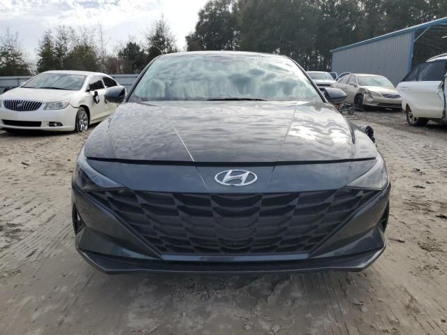 2021 Hyundai Elantra SE