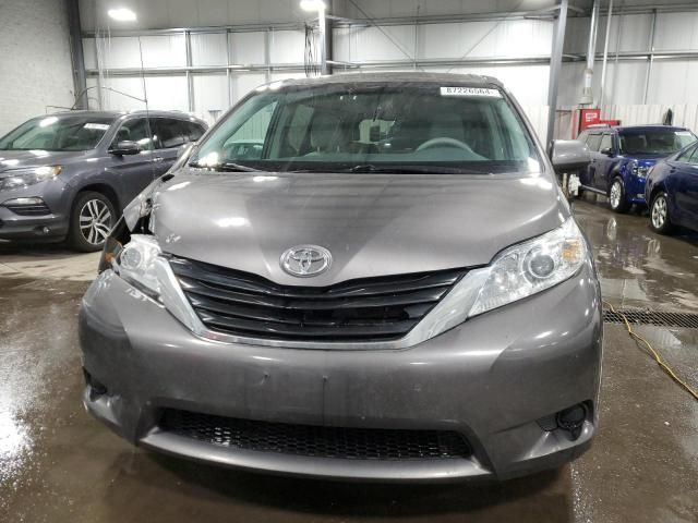 2012 Toyota Sienna LE