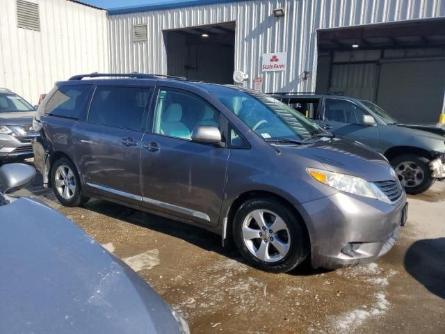 2012 Toyota Sienna LE