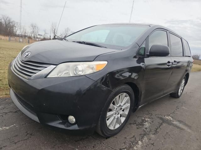 2013 Toyota Sienna XLE