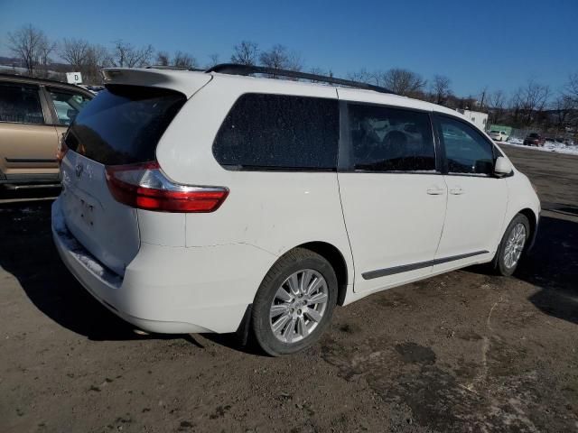 2017 Toyota Sienna LE