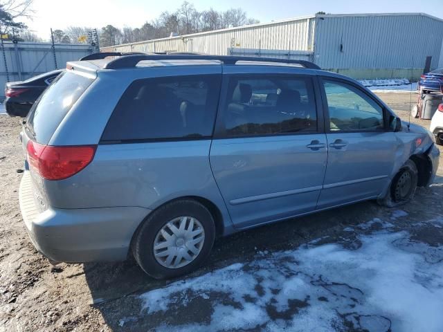 2009 Toyota Sienna CE