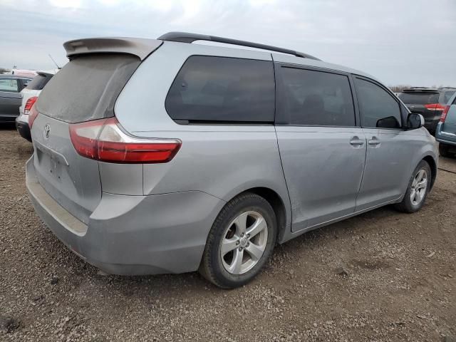 2015 Toyota Sienna LE