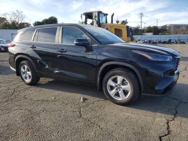 2023 Toyota Highlander L