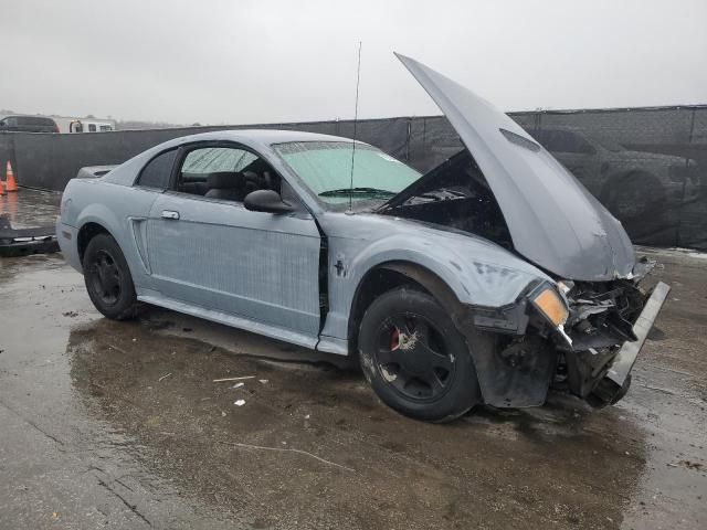 2000 Ford Mustang