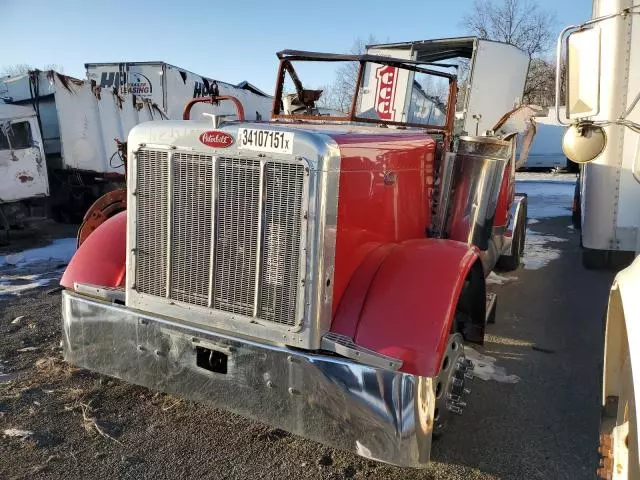 2002 Peterbilt 379