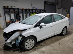 Carros salvage a la venta en subasta: 2016 Ford Fiesta S