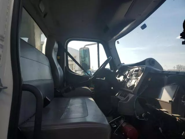 2014 Freightliner M2 106 Medium Duty