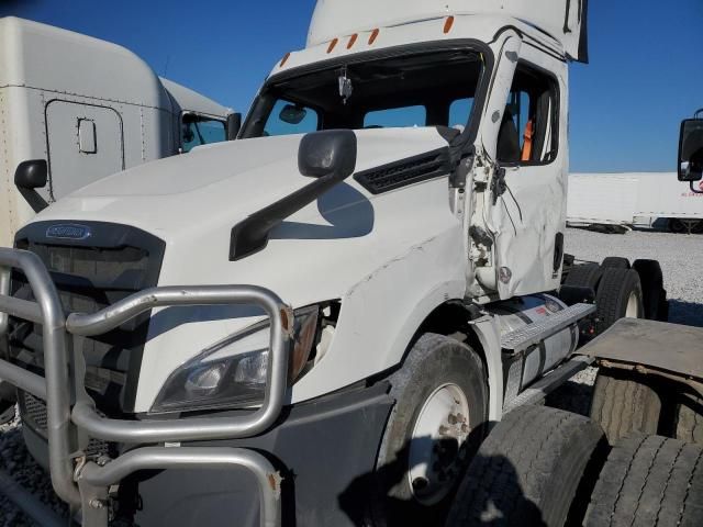 2024 Freightliner Cascadia 126