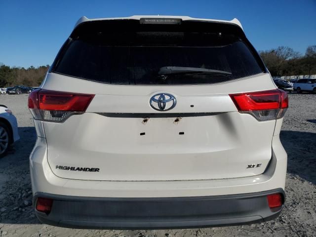 2019 Toyota Highlander SE