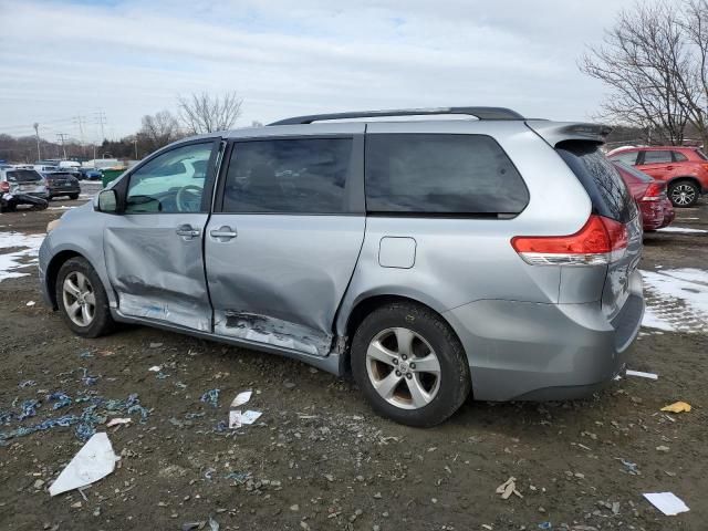 2013 Toyota Sienna LE