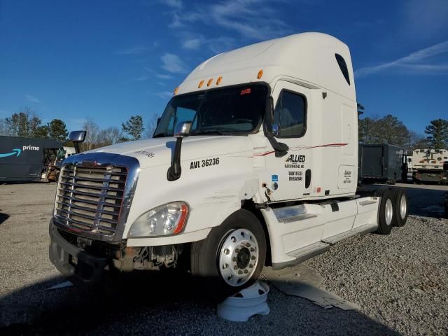 2009 Freightliner Cascadia 125