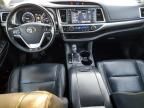 2017 Toyota Highlander SE