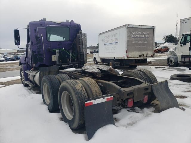 2010 Freightliner Conventional Columbia