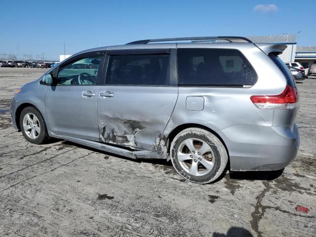 2013 Toyota Sienna LE