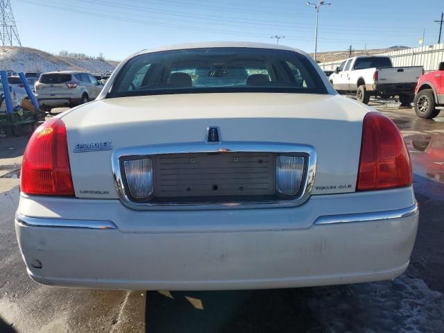 2003 Lincoln Town Car Executive