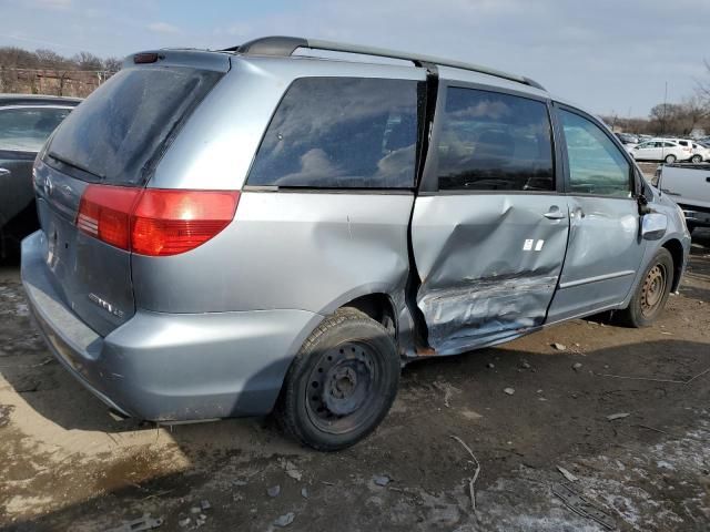 2004 Toyota Sienna CE