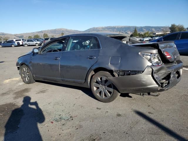 2005 Toyota Avalon XL