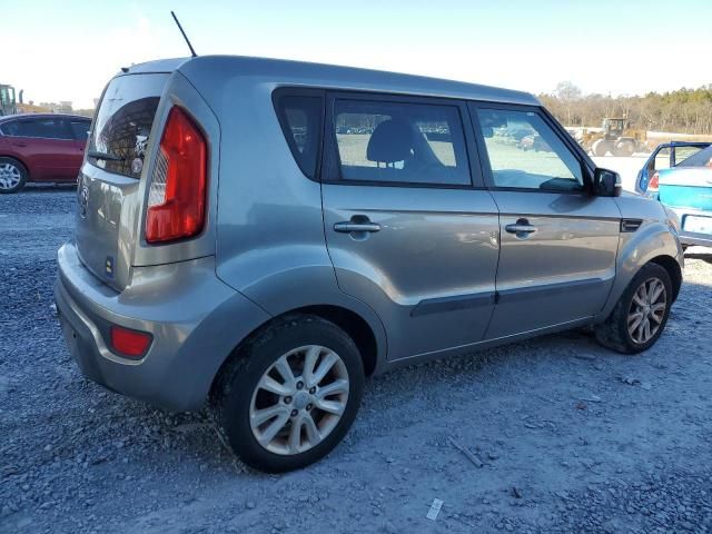 2013 KIA Soul +