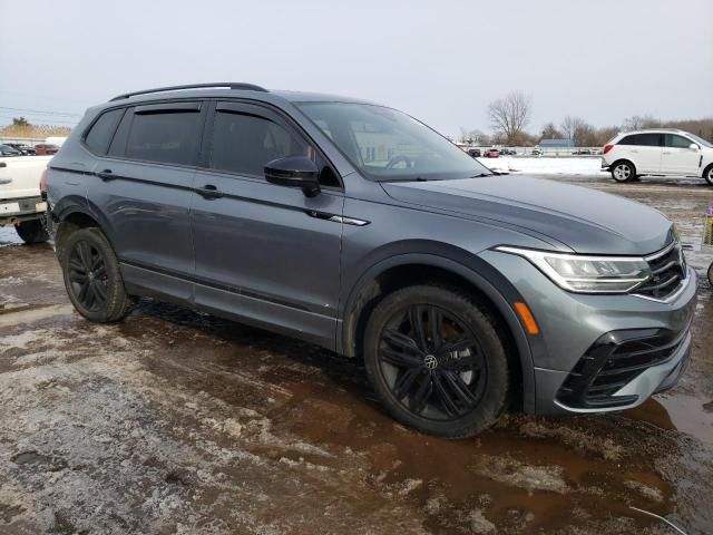 2022 Volkswagen Tiguan SE R-LINE Black