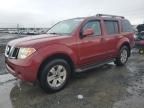 2005 Nissan Pathfinder LE