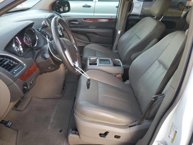 2012 Chrysler Town & Country Touring L