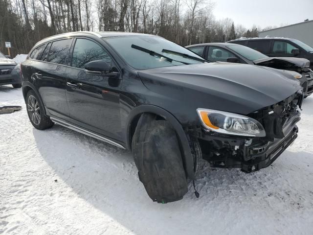 2017 Volvo V60 Cross Country Premier