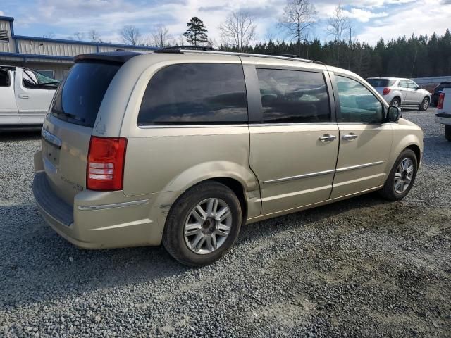 2010 Chrysler Town & Country Limited