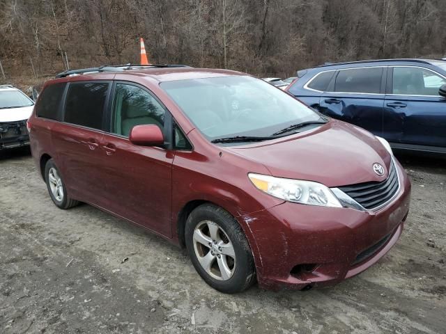 2011 Toyota Sienna LE