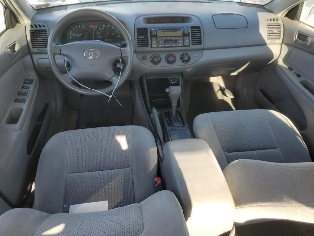 2004 Toyota Camry LE