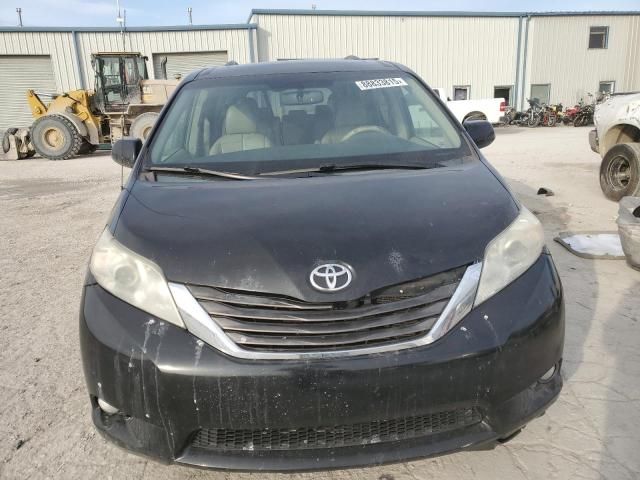 2011 Toyota Sienna XLE