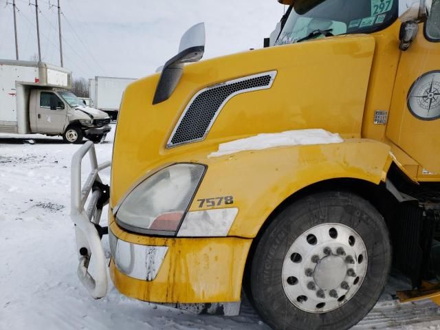 2013 Volvo VN VNL