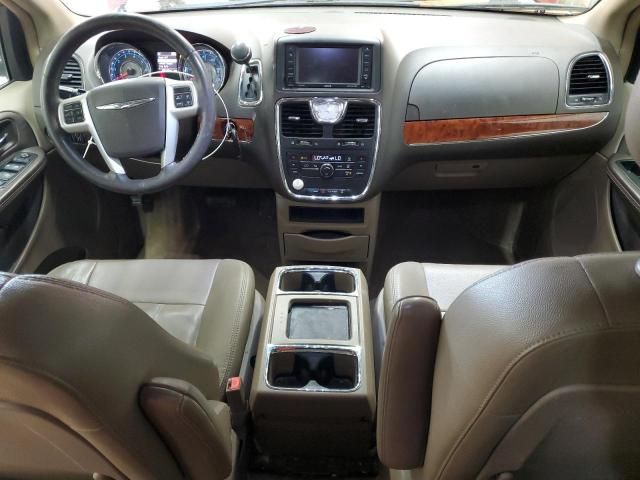 2015 Chrysler Town & Country Touring