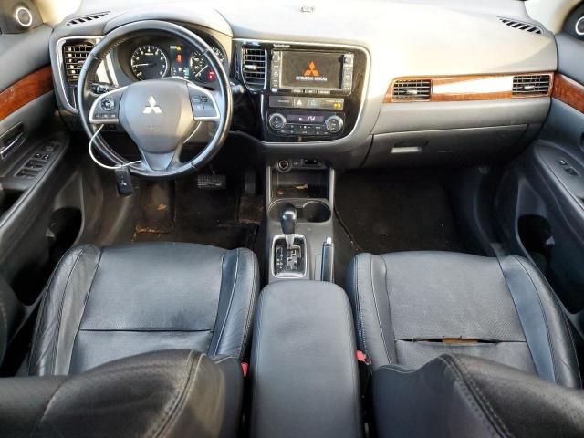 2014 Mitsubishi Outlander SE