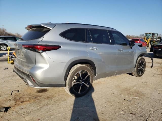 2022 Toyota Highlander XSE