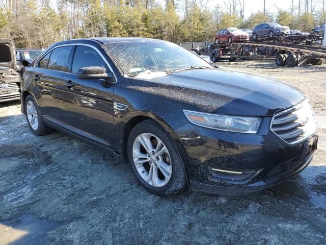 2015 Ford Taurus SEL