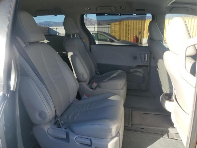 2011 Toyota Sienna XLE